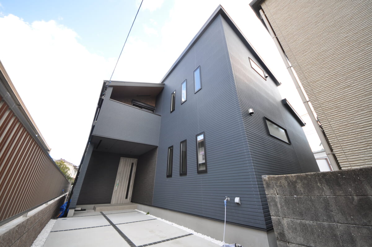 伊丹市桜ケ丘一丁目戸建