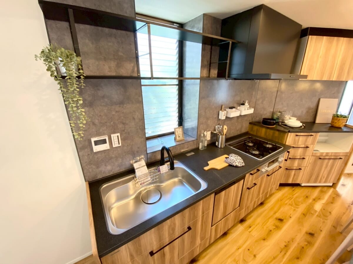 箕面市百楽荘三丁目　中古戸建