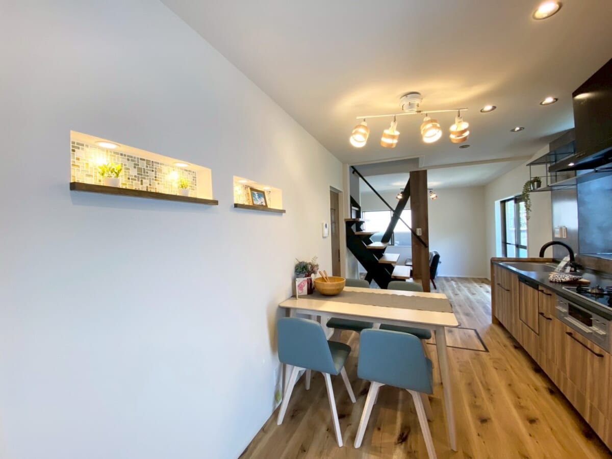 箕面市百楽荘三丁目　中古戸建