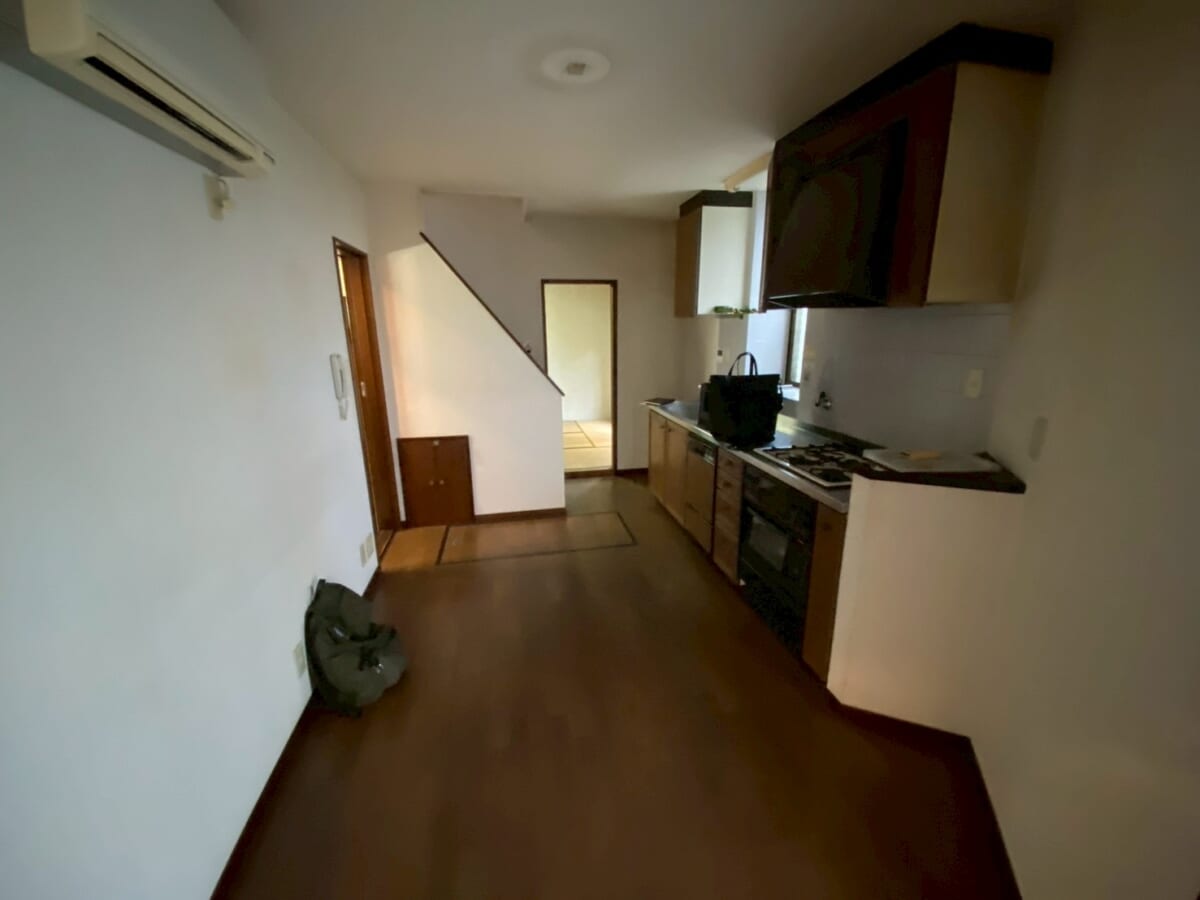 箕面市百楽荘三丁目　中古戸建